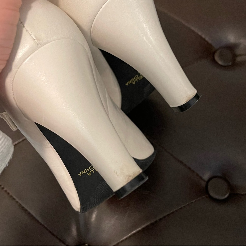 Vintage | Apostrophe | Cream Heels - Picture 8 of 15